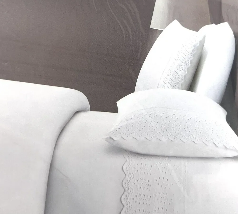 Rachel Ashwell Embroidered Eyelet Hem QUEEN Sheet Set White All Cotton NIP